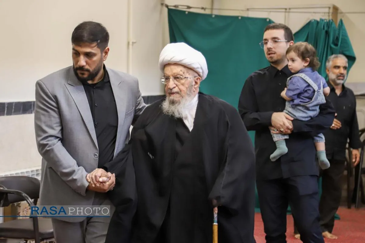 عزاداری روز اربعین حسینی (ع) در بیوت حضرات آیات نوری همدانی و مکارم شیرازی