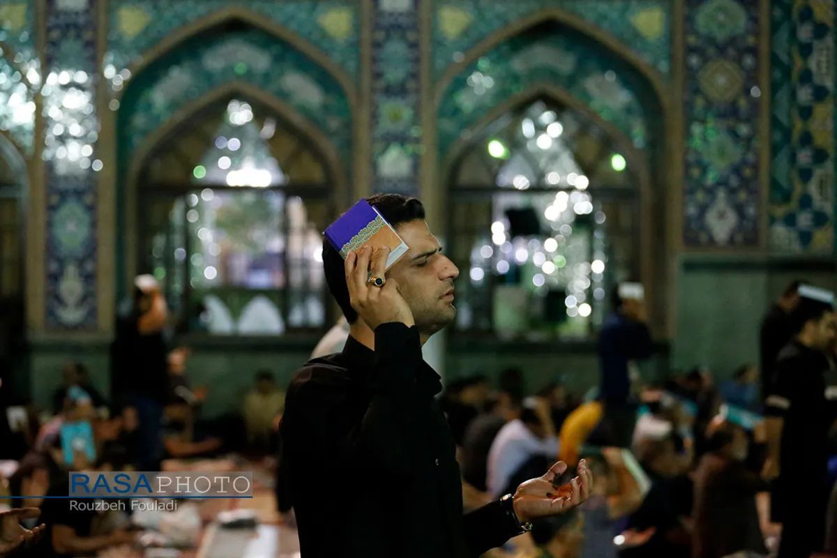 مراسم احیاء شب نوزدهم ماه مبارک رمضان در حرم امامزاده صالح تهران