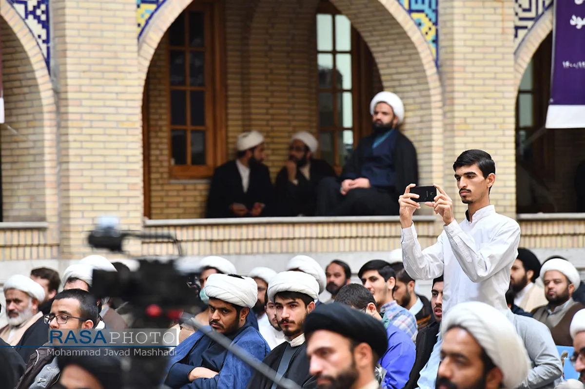 نشست پرسش و پاسخ سخنگوی دولت با اساتید و طلاب حوزه علمیه خراسان&lrm;&lrm;