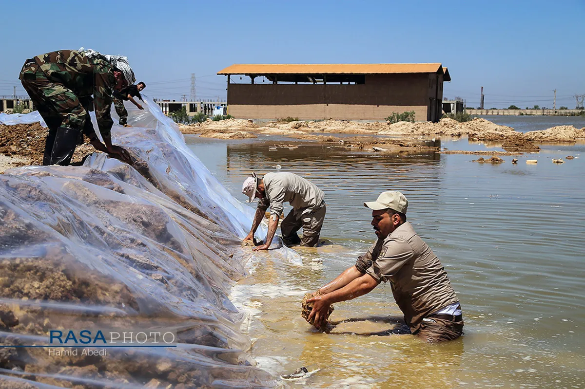 امداد رسانی مجاهدان عراقی حرکت النجباء عراق به مناطق سیل زده خوزستان