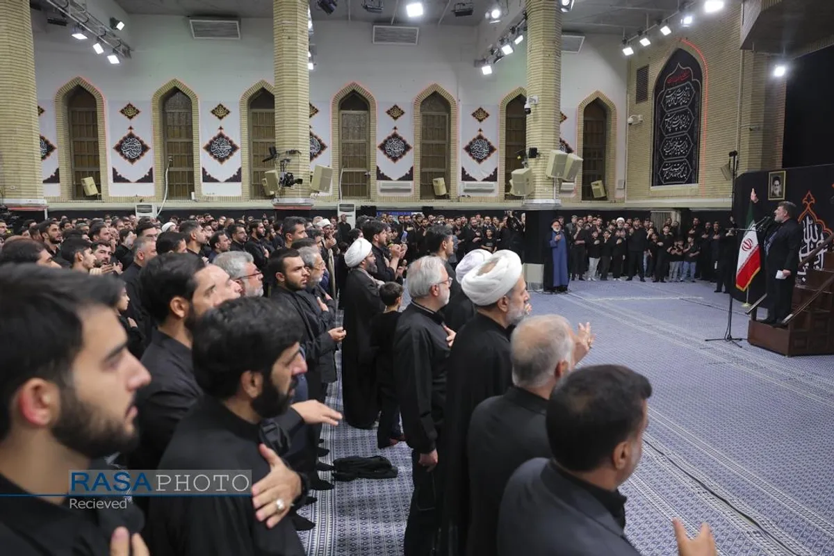 مراسم عزاداری شام غریبان حسینی (علیه&zwnj;السلام) در حسینیه امام خمینی (ره)