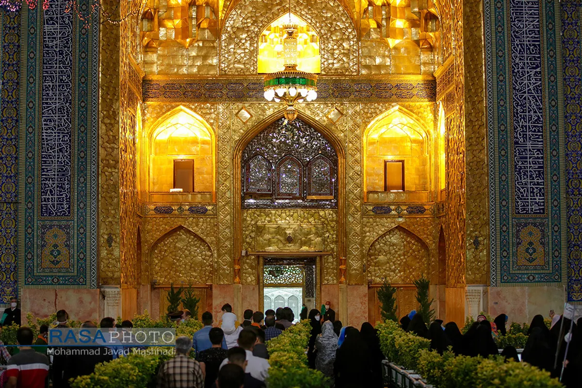 حرم مطهر حضرت امام علی بن موسی الرضا (علیه السلام) در شب میلاد