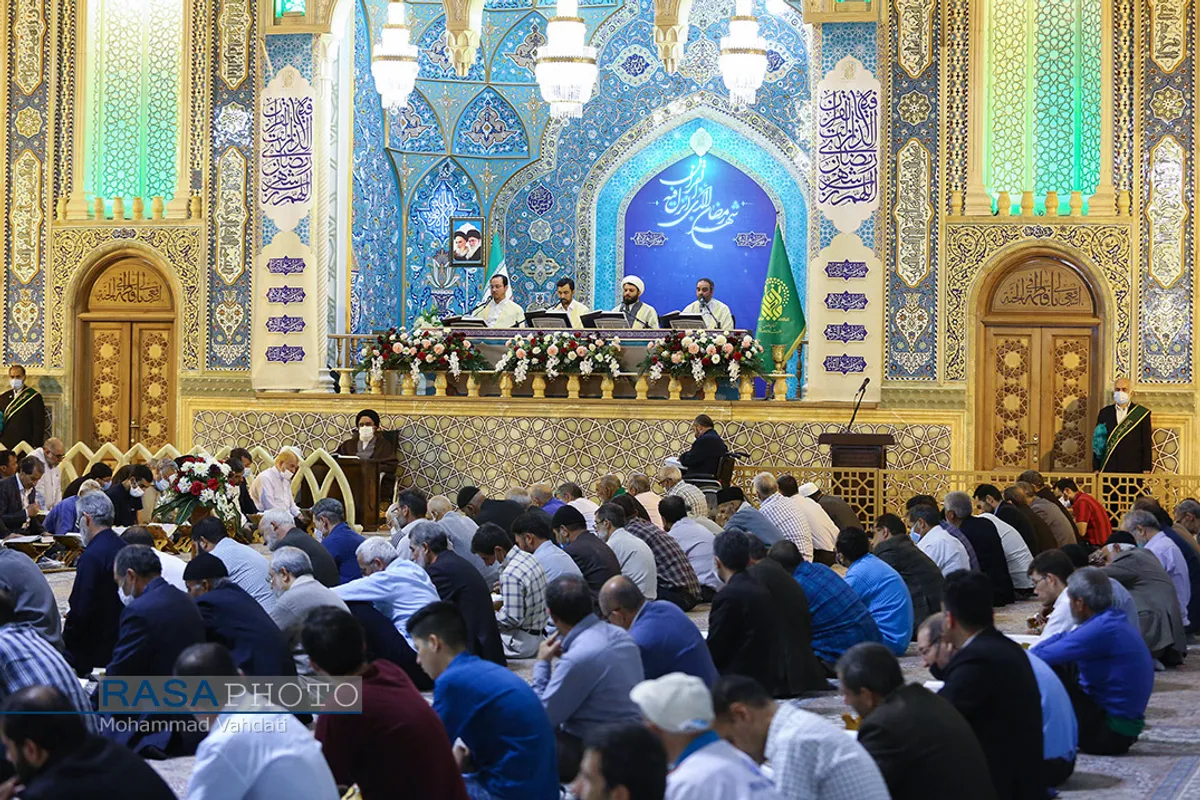 مراسم جزء&zwnj;خوانی قرآن کریم در حرم کریمه اهلبیت (ع)