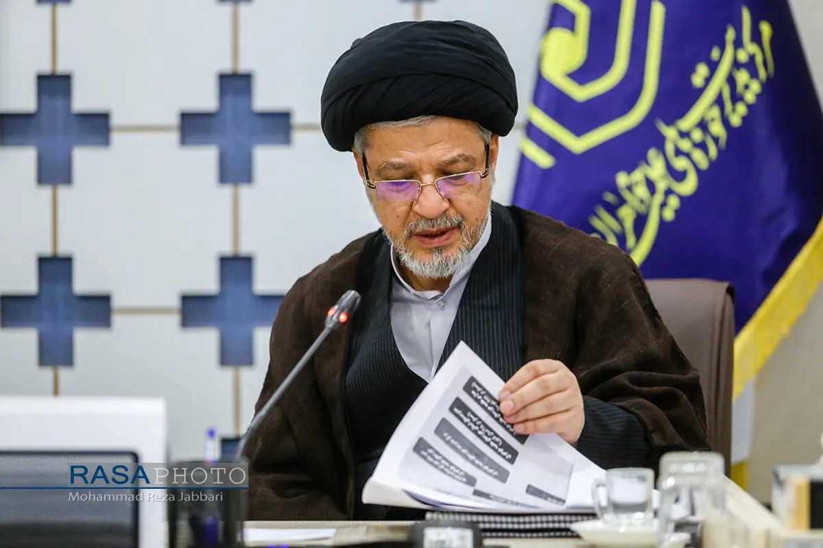 سفر دبیر شورای عالی انقلاب فرهنگی به قم