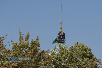 آئین تعویض پرچم حرم حضرت احمد&zwnj;بن&zwnj;موسی الکاظم (ع) در شراز