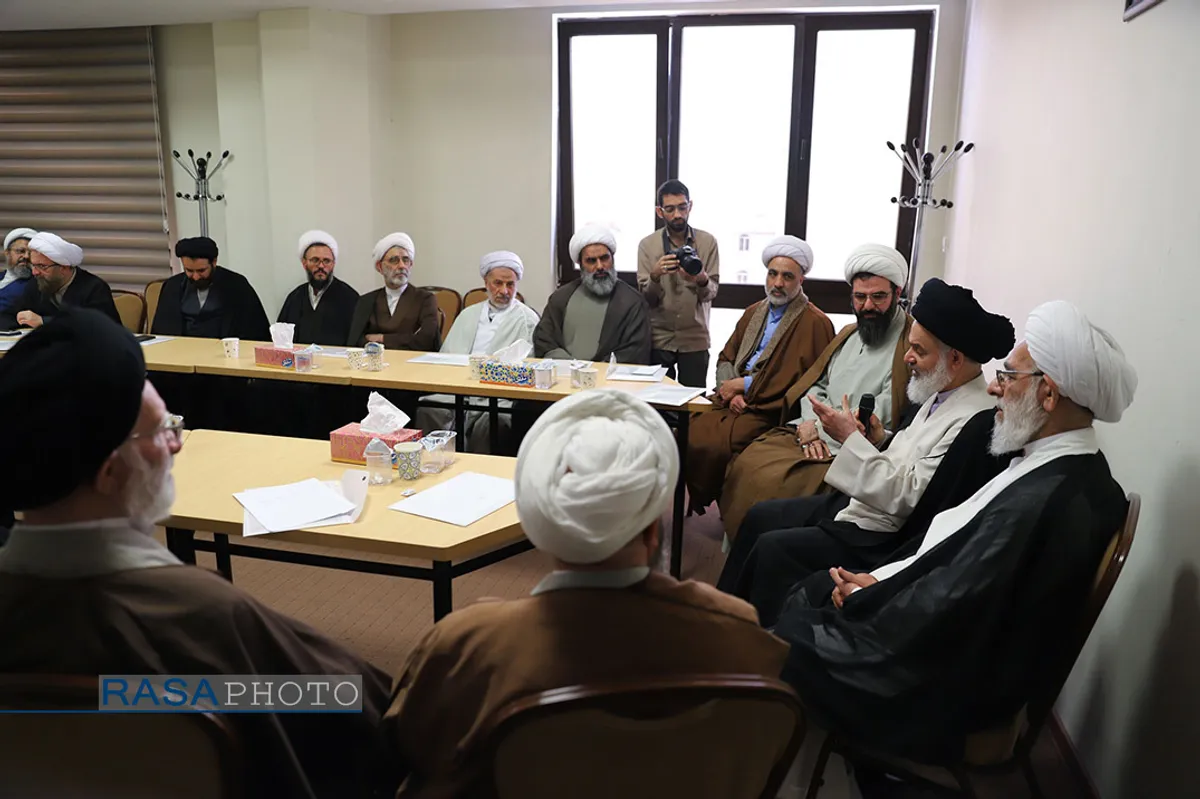 آغاز به کار کمیسیون&zwnj;های پنج گانه دهمین اجلاسیه منطقه&zwnj;ای جامعه مدرسین با علمای بلاد