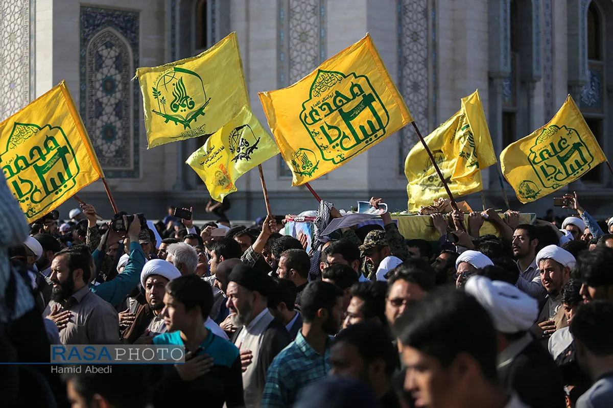تشییع پیکر طلبه شهید مدافع حرم محمد حسین مومنی