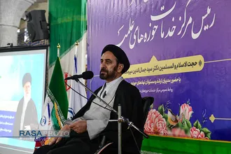 نشست صمیمی و عمومی رئیس مرکز خدمات حوزه&zwnj; های علمیه با طلاب