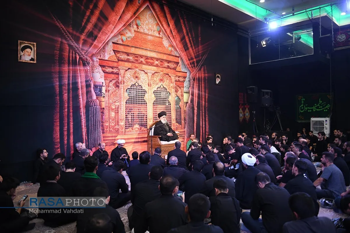 عزاداری شب سوم محرم در هیئت فاطمیون