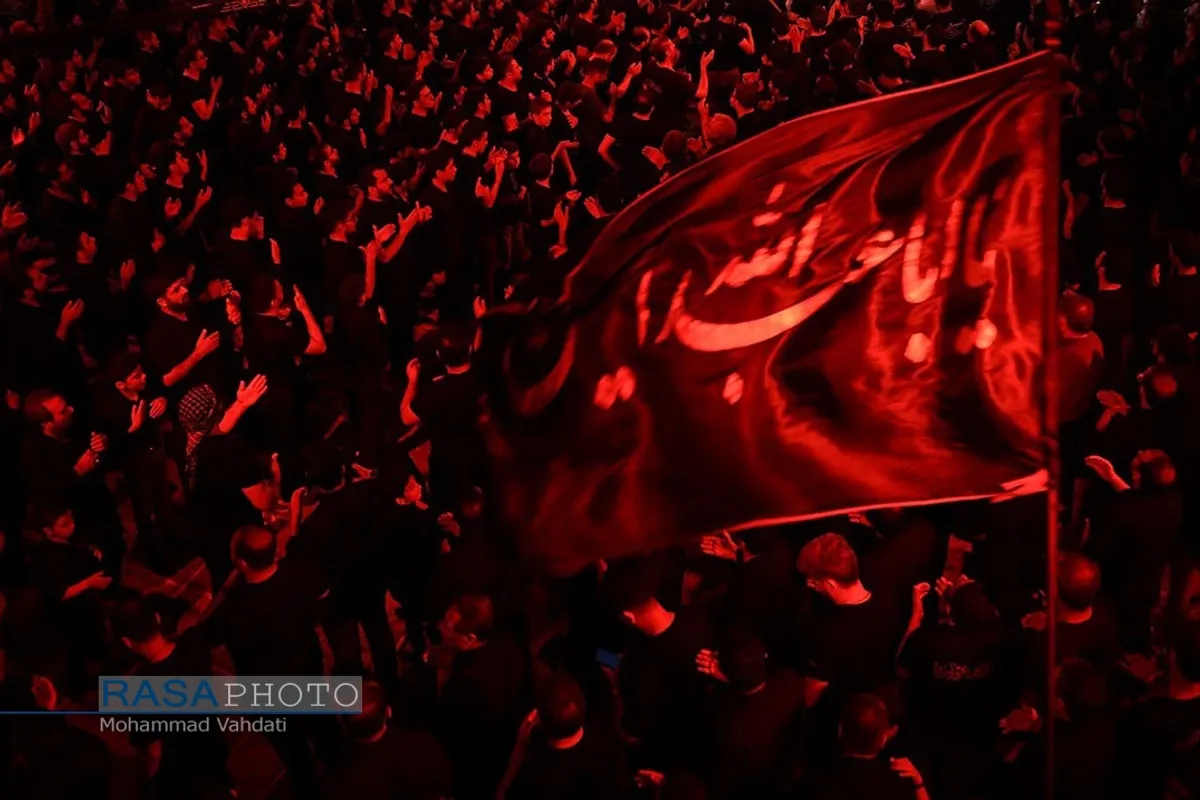 عزاداری شب سوم محرم در هیئت فاطمیون