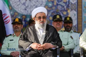 &laquo;عهد سربازی&raquo; نیرو&zwnj;های مسلح با امام زمان (عج) در جمکران&lrm;&lrm;