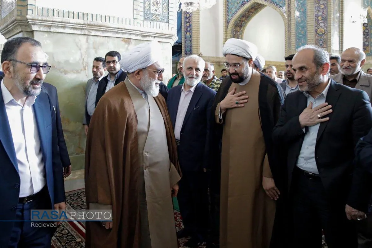 اقامه نماز عید سعید فطر در حرم حضرت امام رضا (علیه السلام)