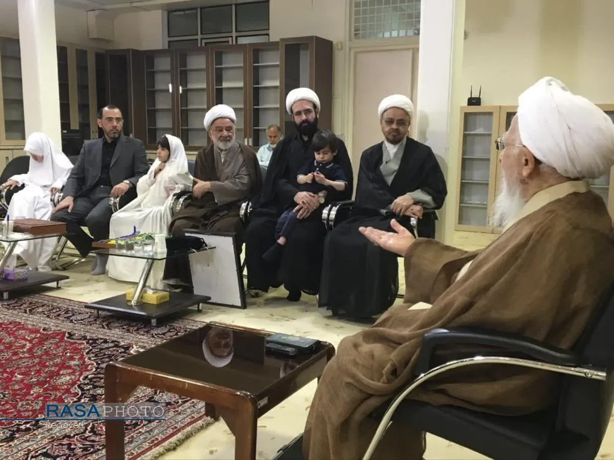 دیدار خانواده شهید لاریجانی با حضرات آیات مکارم شیرازی، جوادی آملی، سبحانی