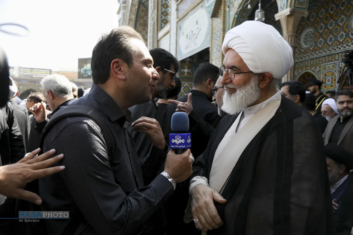 تشییع پیکر حضرت آیت الله شبیری زنجانی در قم - ۲
