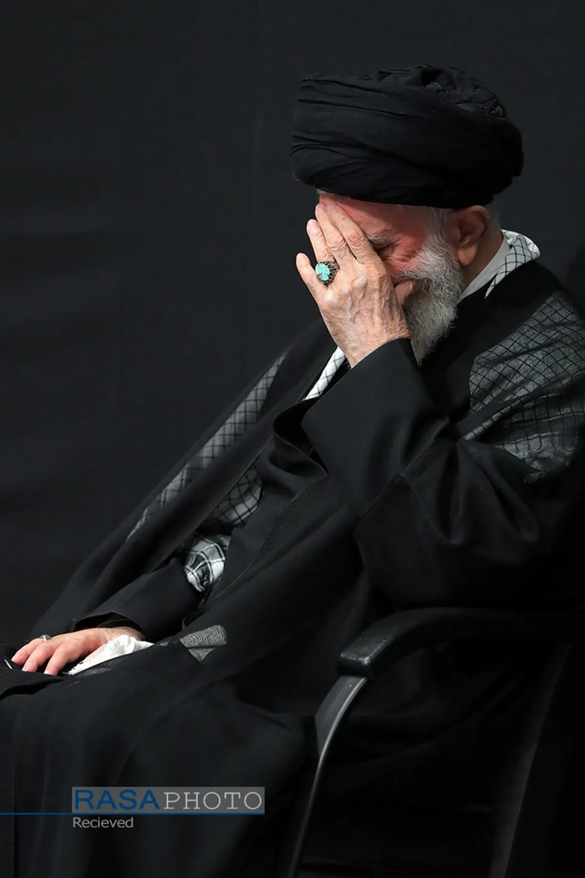 عزاداری شب تاسوعای حسینی (علیه&zwnj;السلام) با حضور رهبر انقلاب