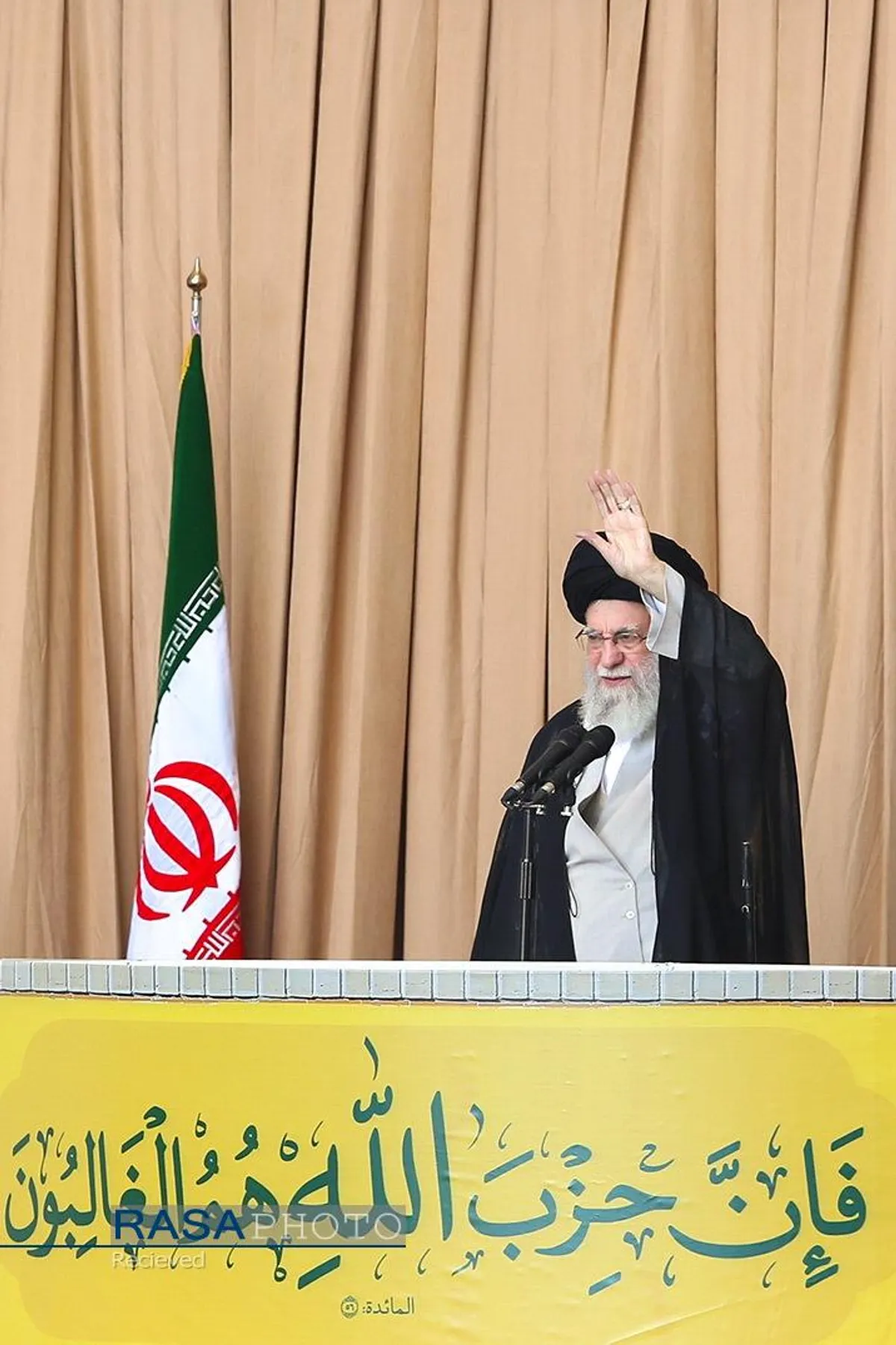 اقامه نماز جمعه تهران به امامت رهبر معظم انقلاب اسلامی