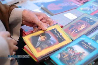 بازدید رهبر معظم انقلاب از سی و پنجمین نمایشگاه بین&zwnj;المللی کتاب تهران