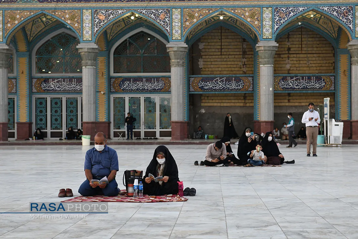 حال و هوای مسجد مقدس جمکران در روز عرفه