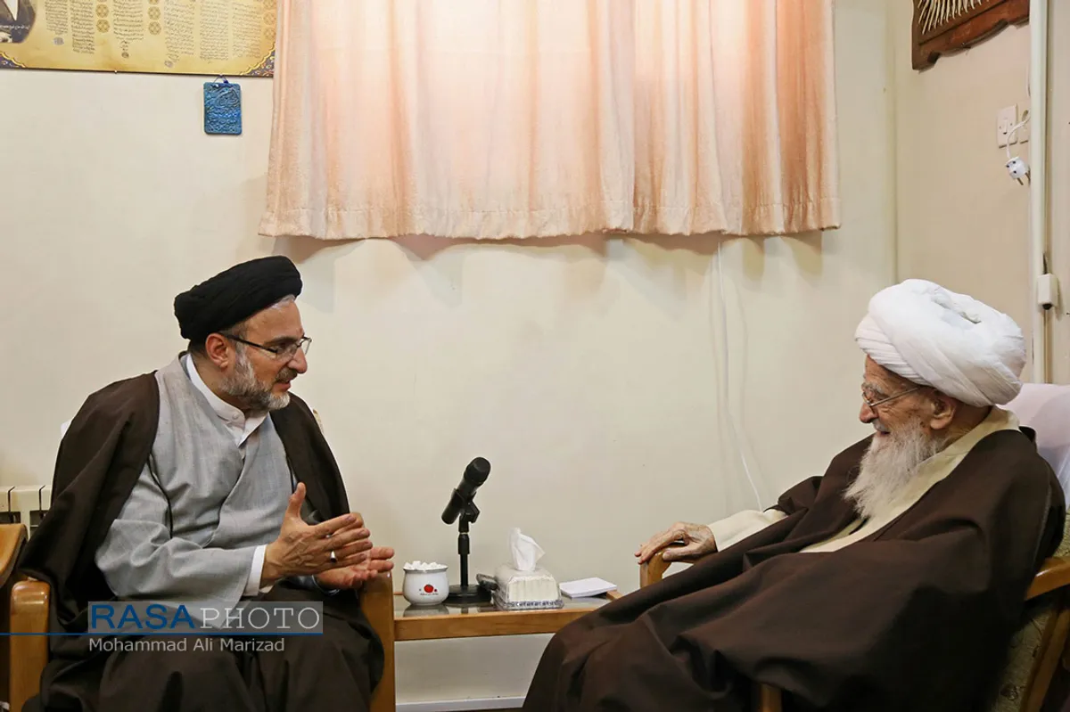 دیدار حجت الاسلام والسملمین خاموشی رئیس ساز مان اوقاف با مراجع تقلید و علما