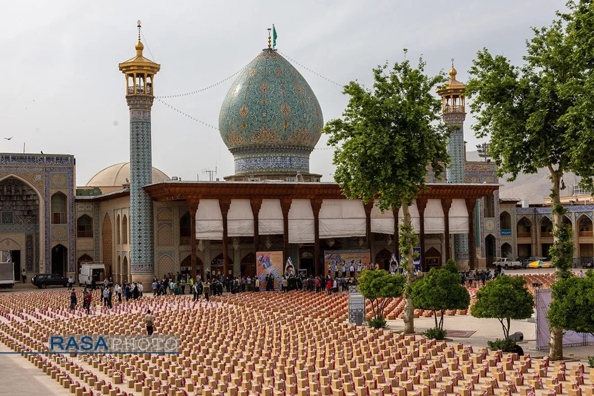 توزیع ۸۲ هزار بسته معیشتی در دومین مرحله رزمایش کمک مؤمنانه در شیراز&lrm;