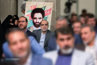 دیدار دست&zwnj;اندرکاران برگزاری کنگره ملی شهدای استان لرستان با مقام معظم رهبری