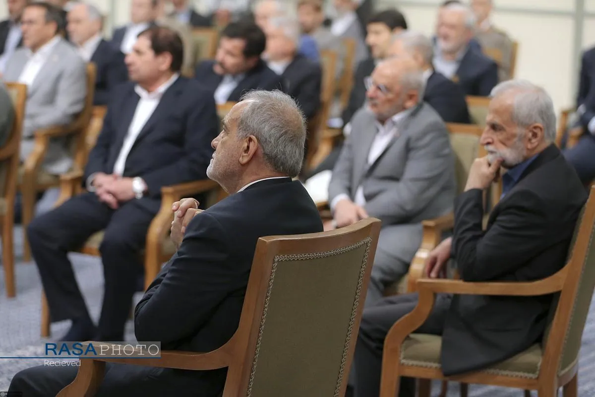 دیدار رئیس&zwnj; جمهور و اعضای هیئت دولت با رهبر معظم انقلاب