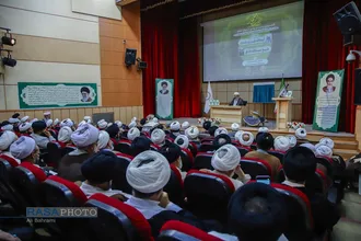 آیین رونمایی و آغاز برپایی جلسات درس اخلاق در مساجد استان قم با سخنرانی آیت الله شب زنده دار