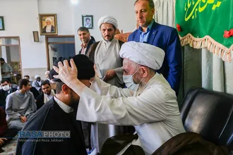 جشن عمامه&zwnj;گذاری طلاب توسط حضرت آیت الله سبحانی