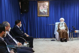 دیدار وزیر ارتباطات و فناوری اطلاعات با مراجع تقلید و علما قم&lrm;&lrm;
