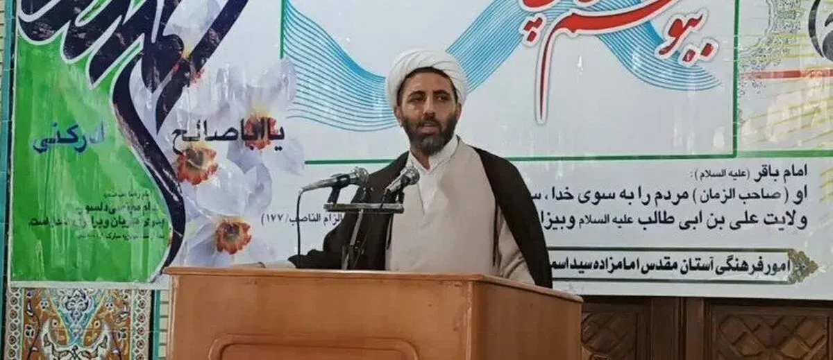 تاکید بر توجه قلبی در هنگام اقامه نماز