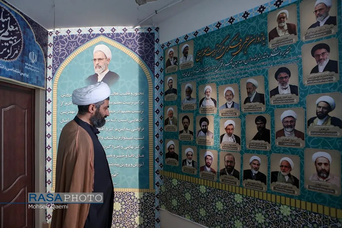 بازدید مدیرعامل و جمعی از اعضای خبرگزاری رسا از مجتمع تبلیغ حوزه علمیه