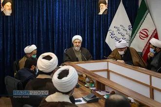 رونمایی از ۵ جلد از آثار دفتر مطالعات اسلامی توسط آیت الله اراکی