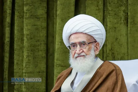 آیت الله یزدی در مسیر ولایت فقیه از هیچ کوششی فروگذار نکرد