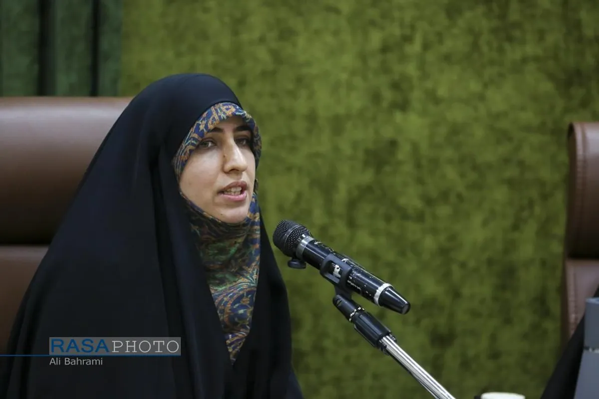 نشست هم&zwnj;اندیشی به مناسبت پیام آیت&zwnj;الله&zwnj;العظمی خامنه&zwnj;ای به همایش صدسالگی حوزه و روز جهانی ارتباطات