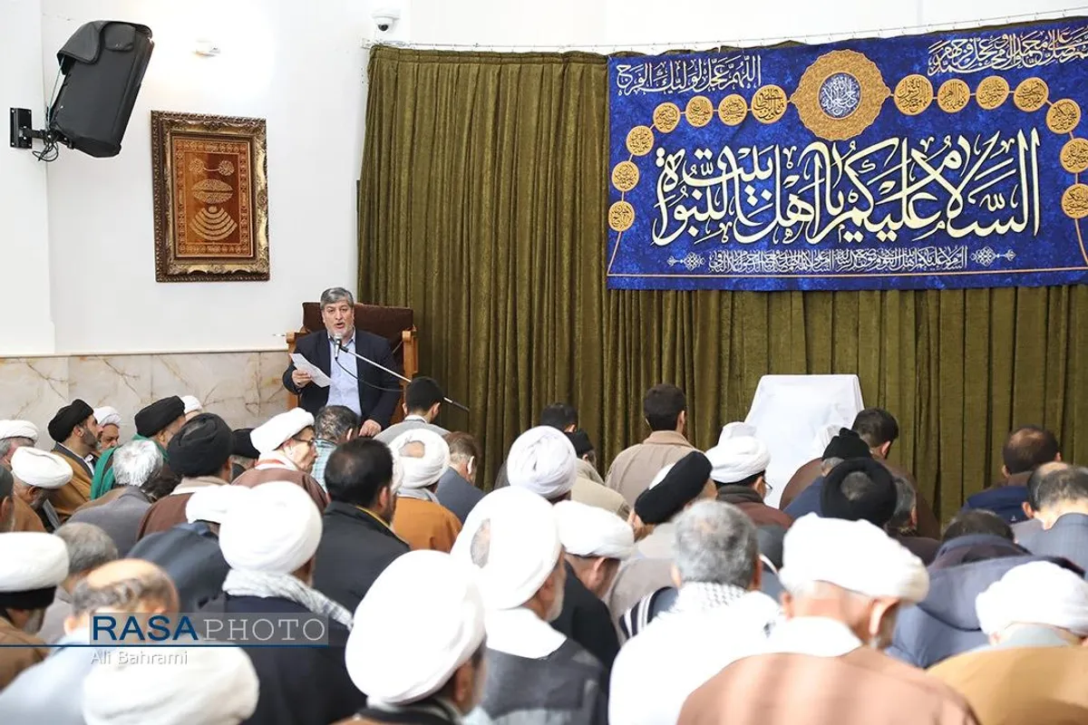 جشن عمامه&zwnj;گذاری طلاب در بیوت مراجع تقلید به&zwnj;مناسبت روز میلاد حضرت زهرا (سلام&zwnj;الله&zwnj;علیها)