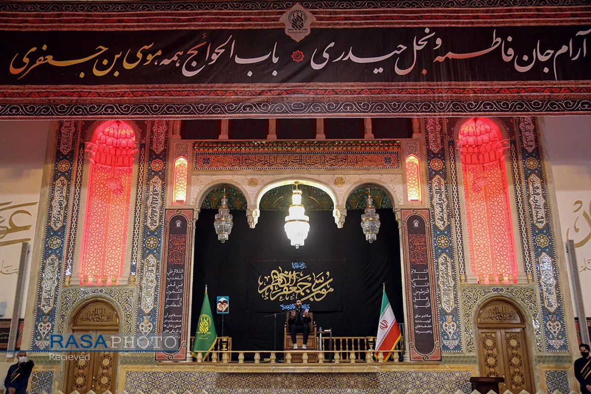 حال و هوای حرم حضرت معصومه (س) در شب شهادت امام موسی کاظم (ع)