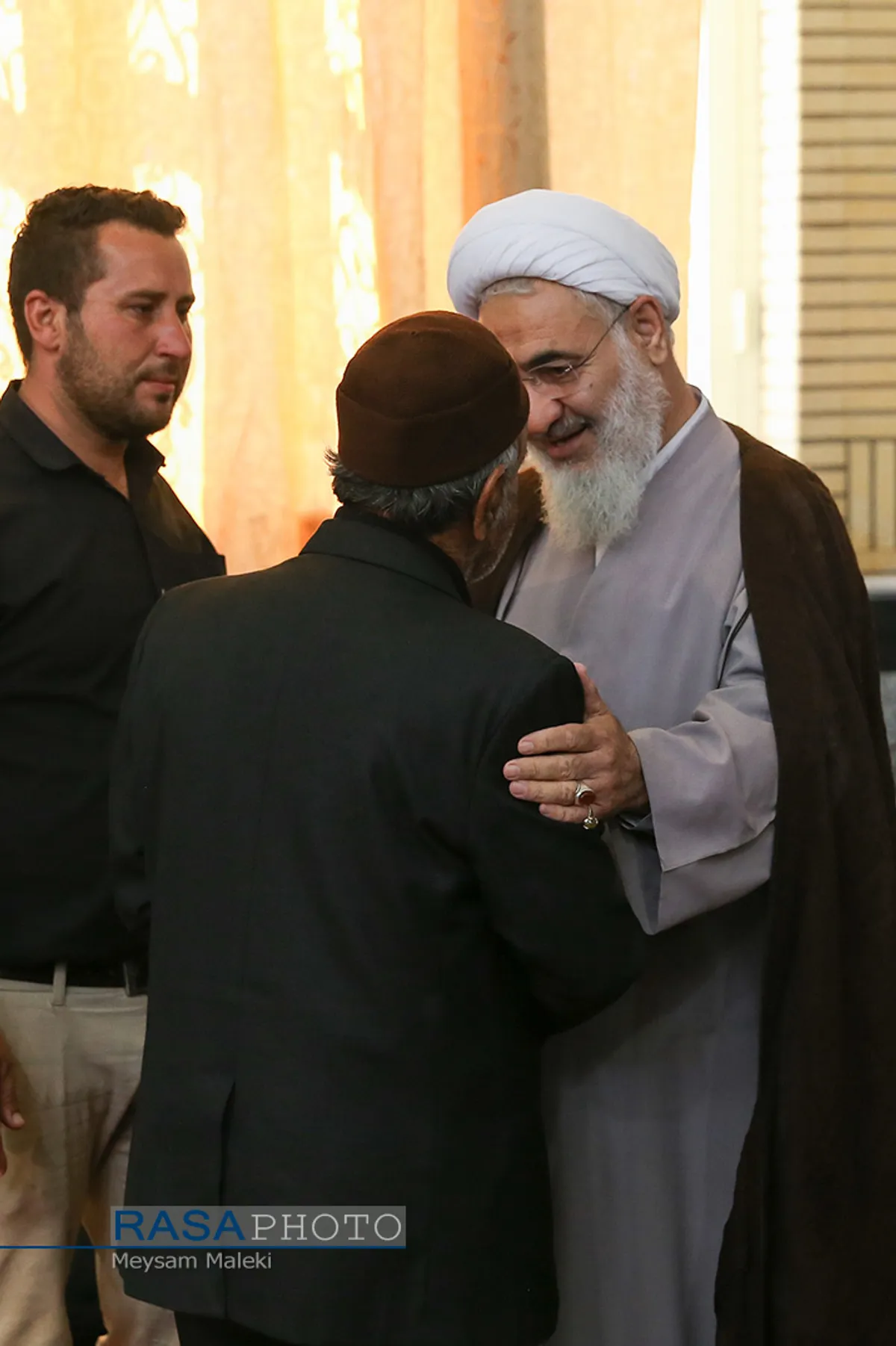مراسم بزرگداشت روحانی شهید اکبر مهدی&zwnj;زاده در روستای طزرک&lrm; قزوین