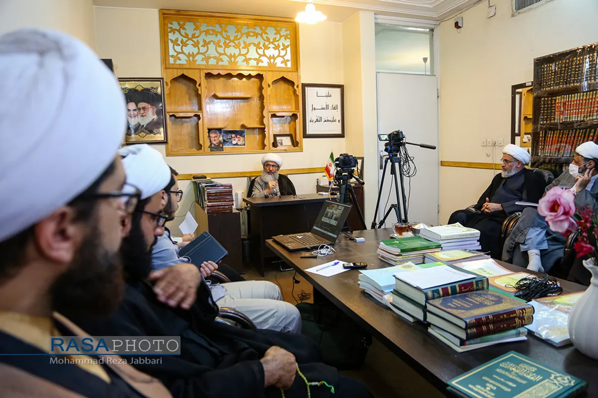 نشست علمی"مبانی فقهی حکم اعدام سلمان رشدی (با رویکرد پاسخ به شبهات)"
