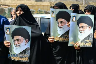 راهپیمایی مردم قم در سالروز قیام ۱۵ خرداد