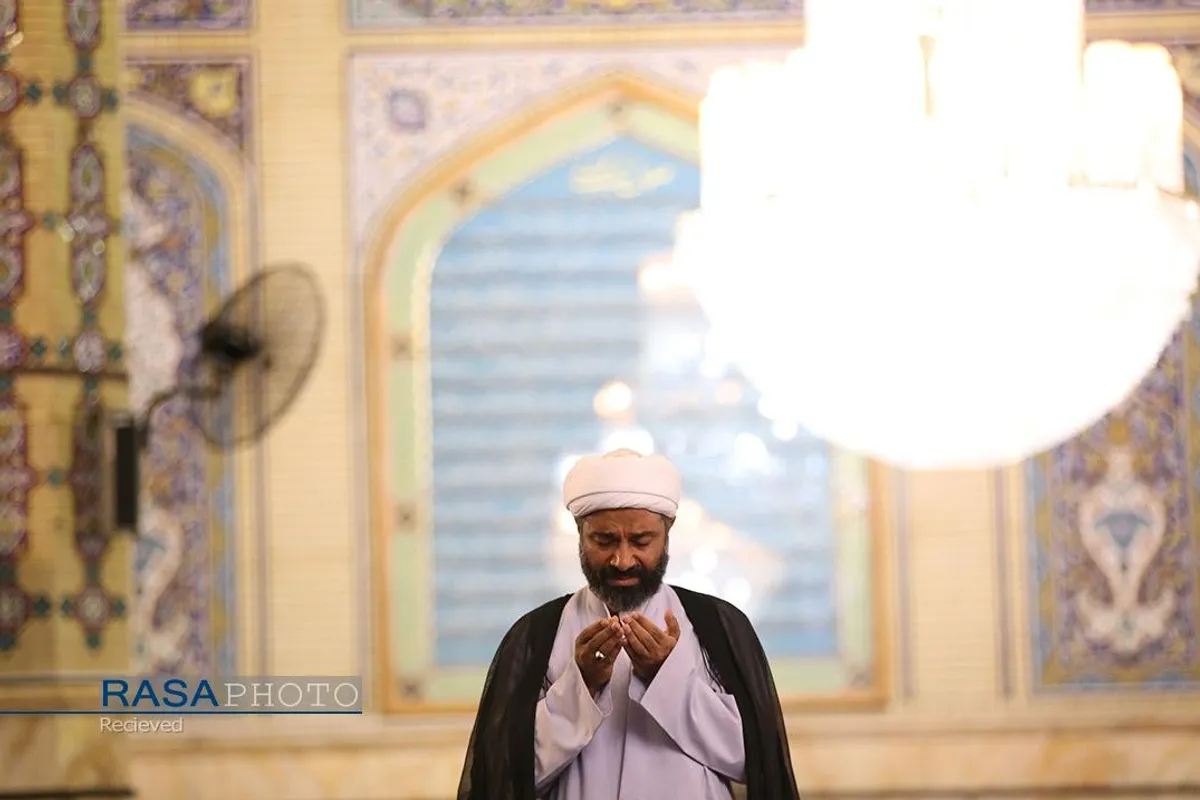 مراسم قرائت دعای عرفه امام حسین (ع) در مسجد جمکران