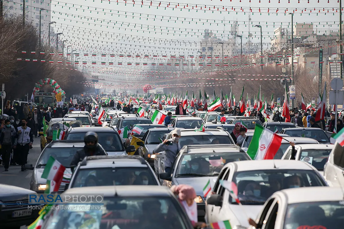 راهپیمایی خودرویی ۲۲ بهمن در مشهد مقدس