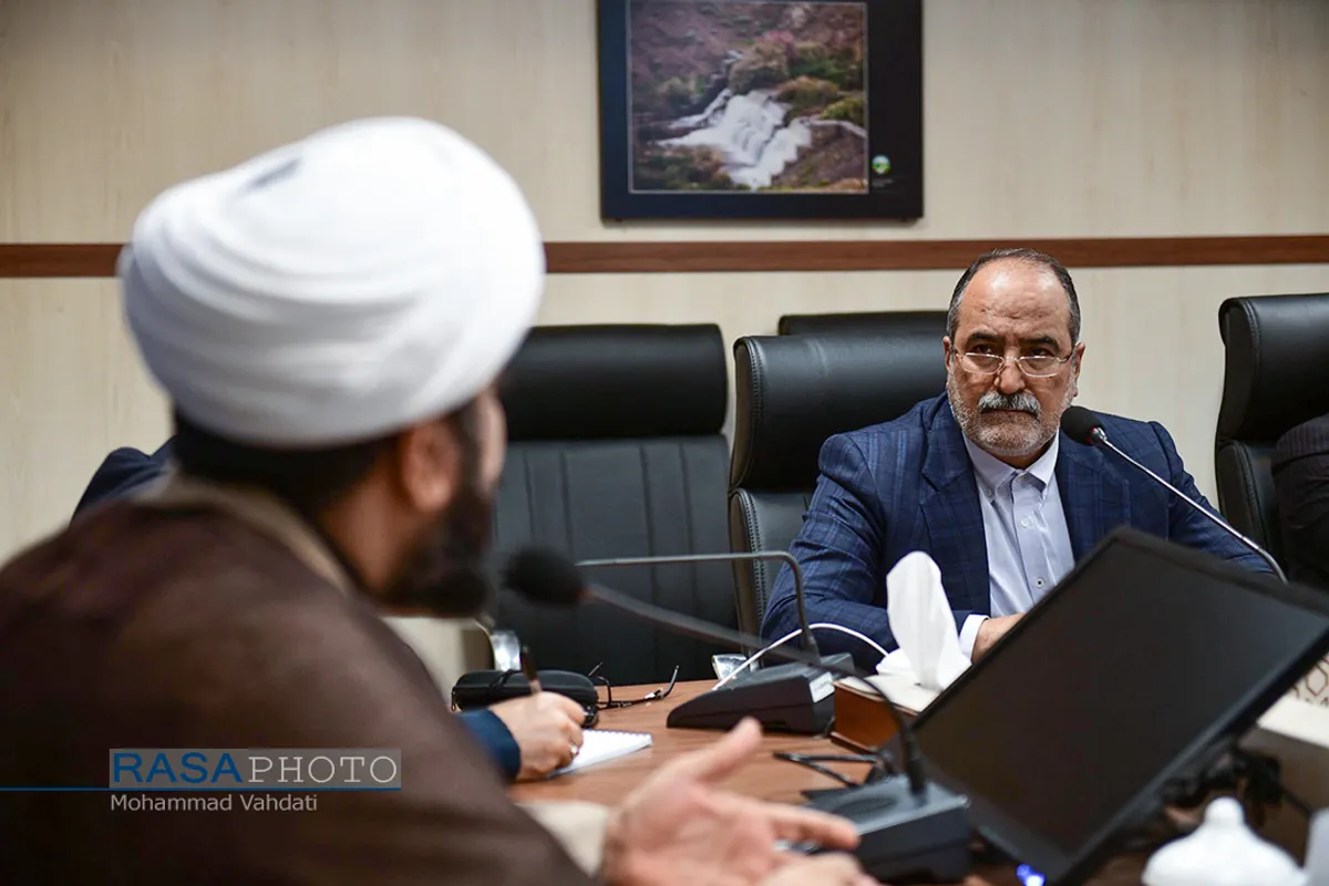 اولین نشست تخصصی، مدیران کل سازمان سینمایی کشور و مدیران و کارشناسان هنر و سینمای حوزه علمیه