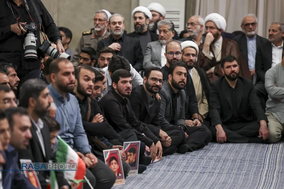 دیدار دانش&zwnj;آموزان و دانشجویان با رهبر معظم انقلاب