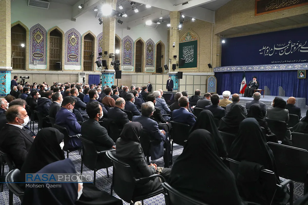 دیدار کارآفرینان، تولیدکنندگان و دانش بنیان&zwnj;ها با رهبر انقلاب