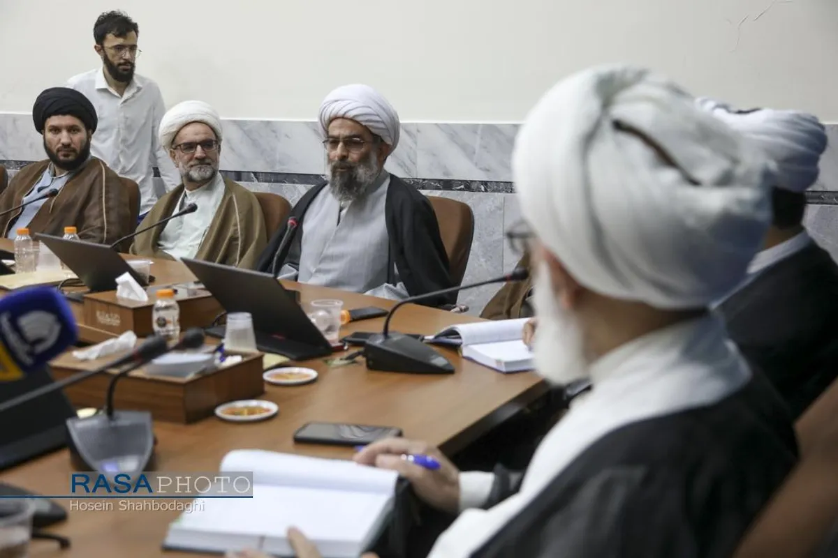 سومین نشست اساتید و فضلای جوان حوزه علمیه