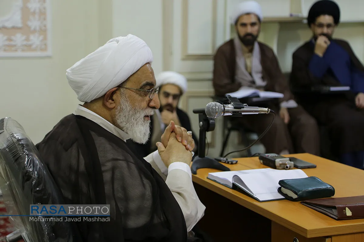 جلسات علمی آیت الله شب&zwnj;زنده دار در مشهد