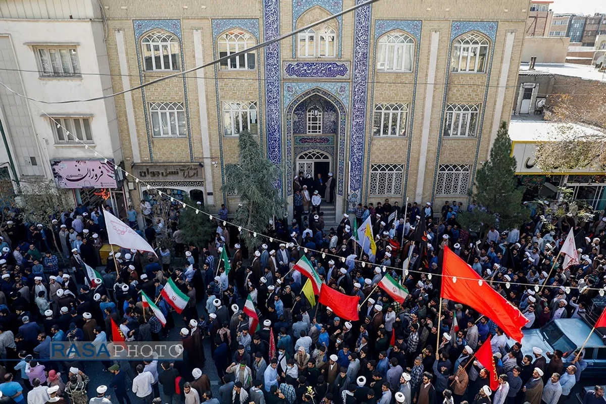راهپیمایی طلاب قم در محکومیت حمله رژیم صهیونیستی به ملت مظلوم غزه