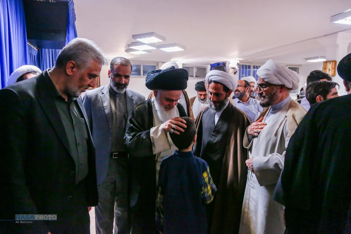 نشست طلاب و فضلای استان همدانی با حضور رئیس جامعه مدرسین