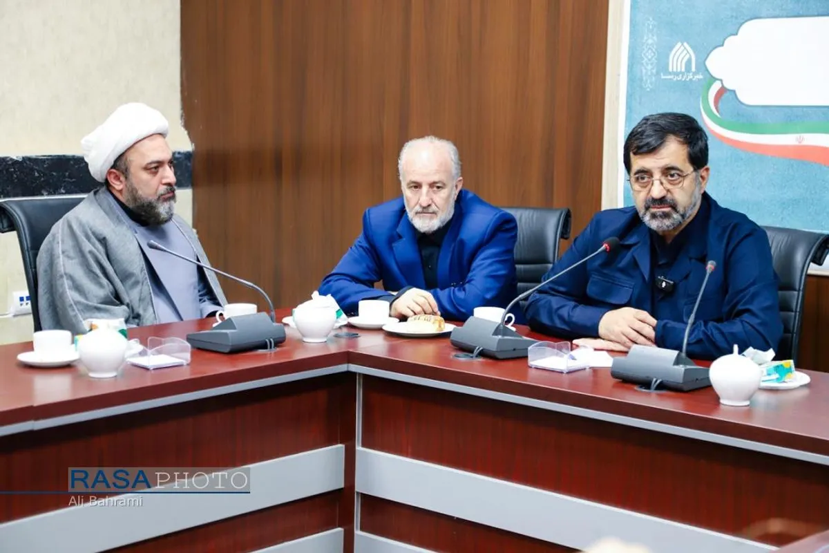 بازدید استاندار قم به&zwnj;مناسبت روز خبرنگار از خبرگزاری رسا