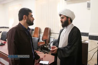 نشست هم اندیشی طلاب فعال در فضای مجازی